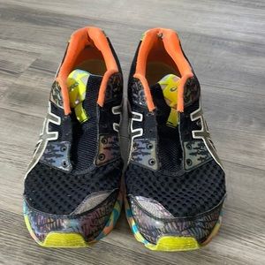 ASICS Gel-Noosa Tri 8 T306n 
SIze 10